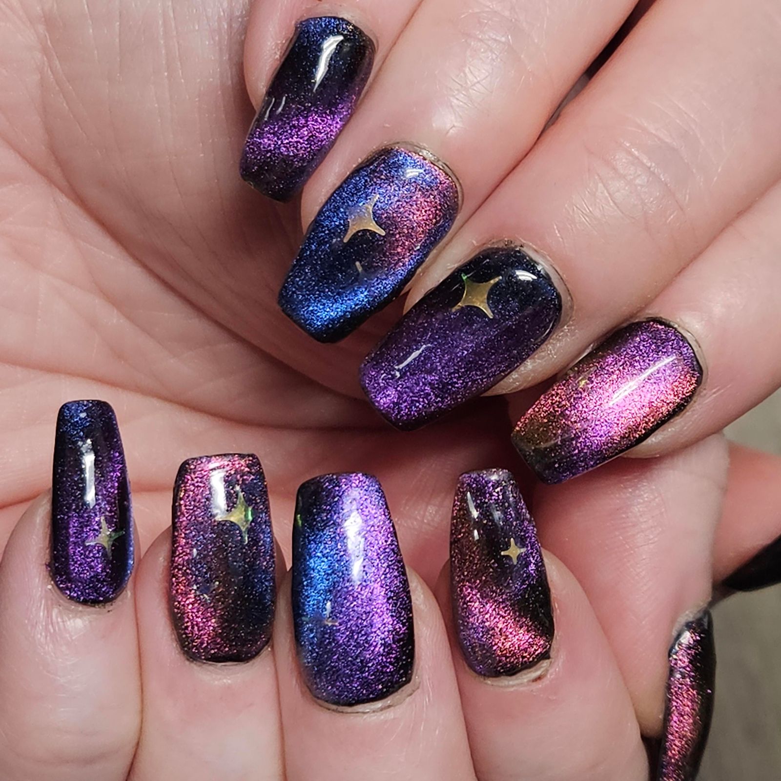 Magnetic Cat-Eye Glitter Visual Idea — Moon and Stars Nails 2027