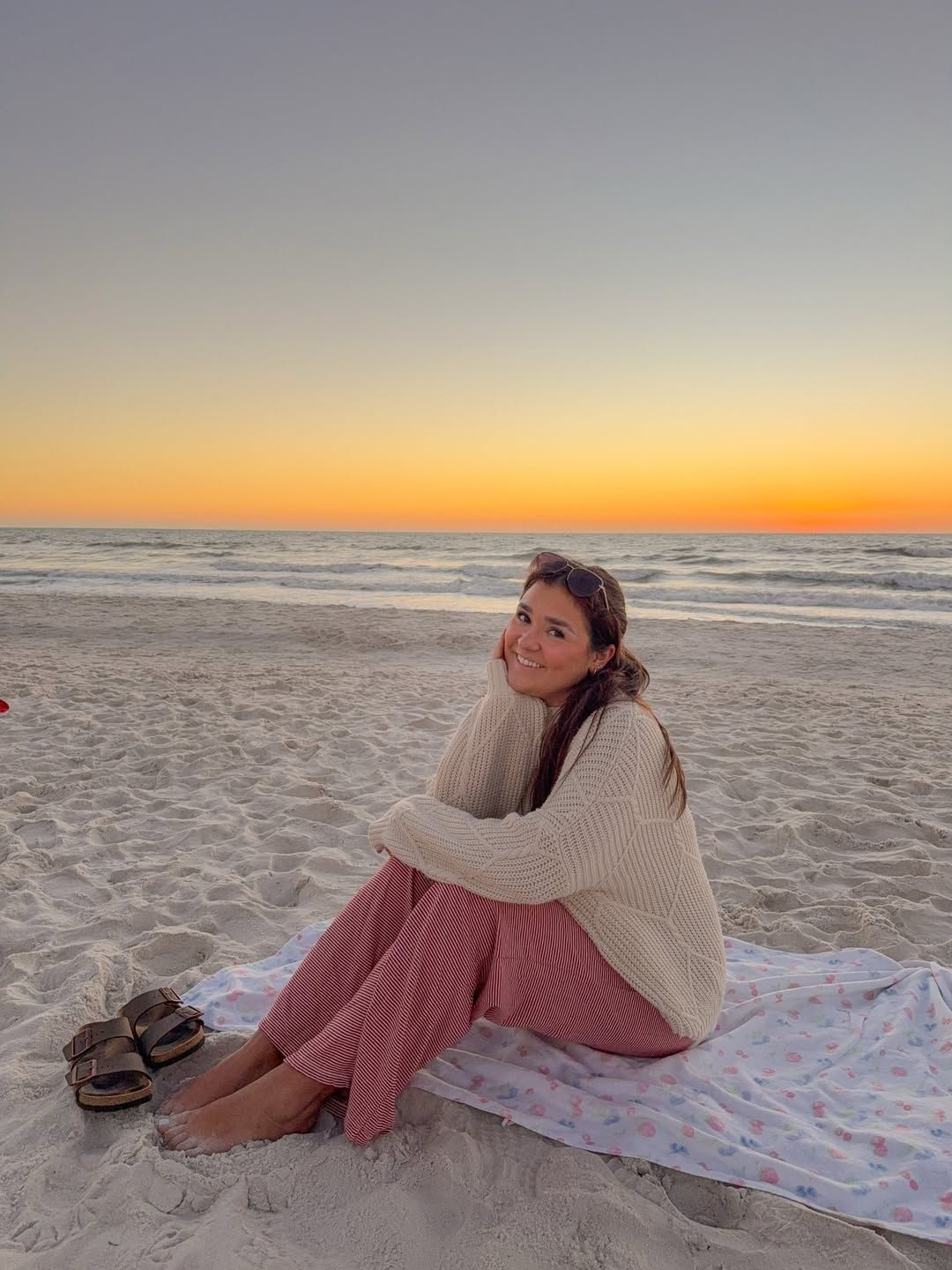 Chunky Knit Sweater and Striped Pants for Beach Casual — Pinterest Girl Outfits 2027