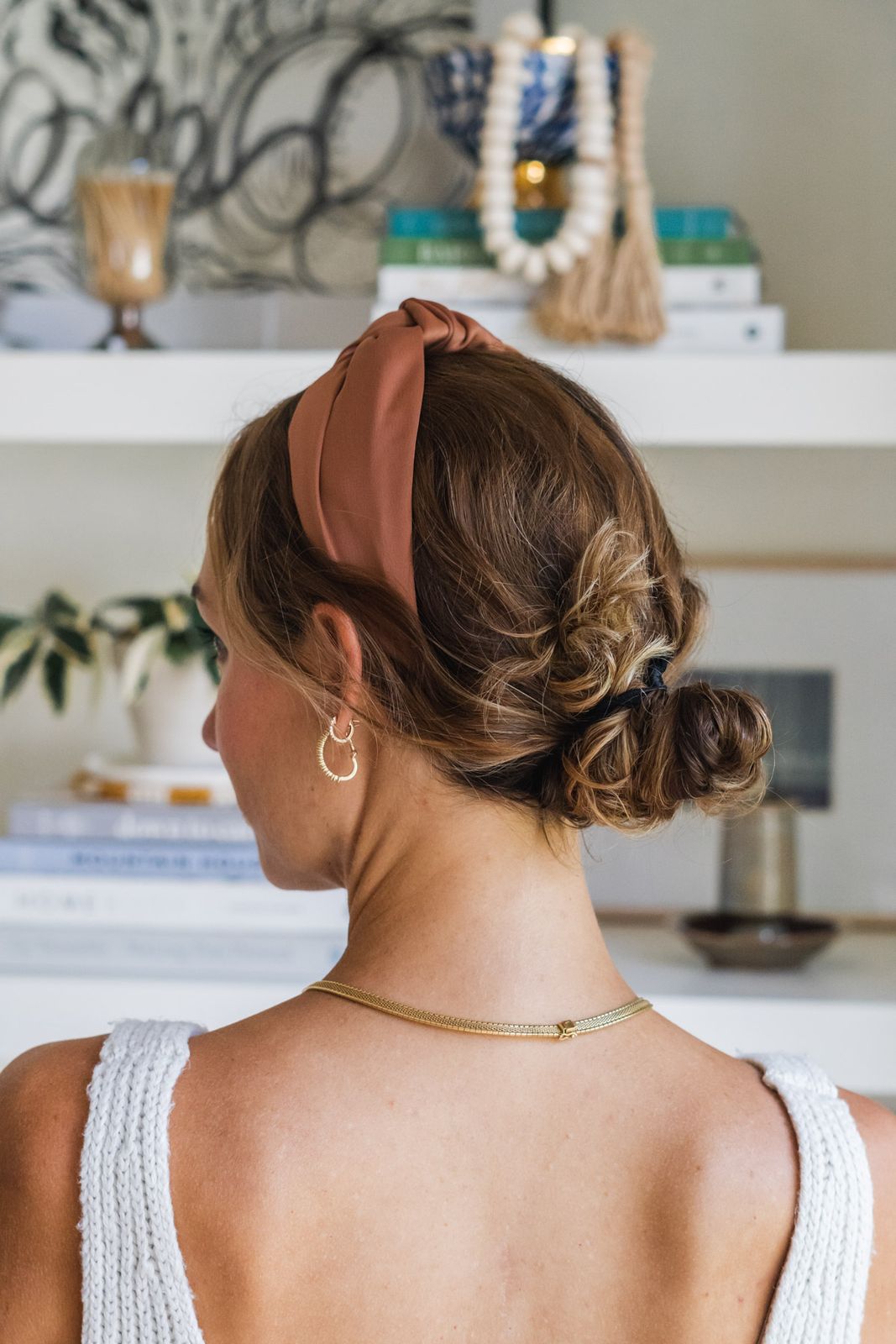 Wavy Collarbone Bun With Satin Headband Wavy Collarbone Bun With Satin Headband — Winter Headband Hairstyles 2027