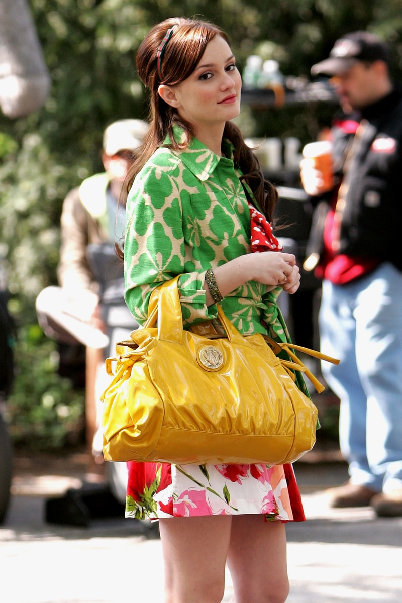Fashion Statement: Scarf Headband with Printed Jacket and Floral Skirt — Headband Outfits 2027