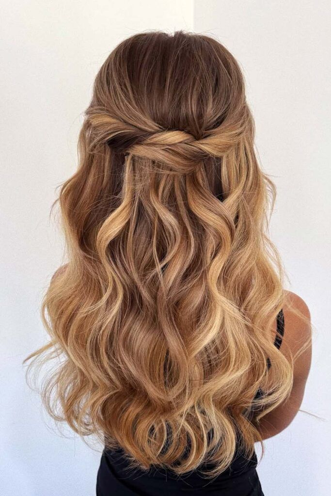 Honey Blonde With Balayage Visual Idea Honey Blonde With Balayage Visual Idea — Heatless Hairstyles 2027