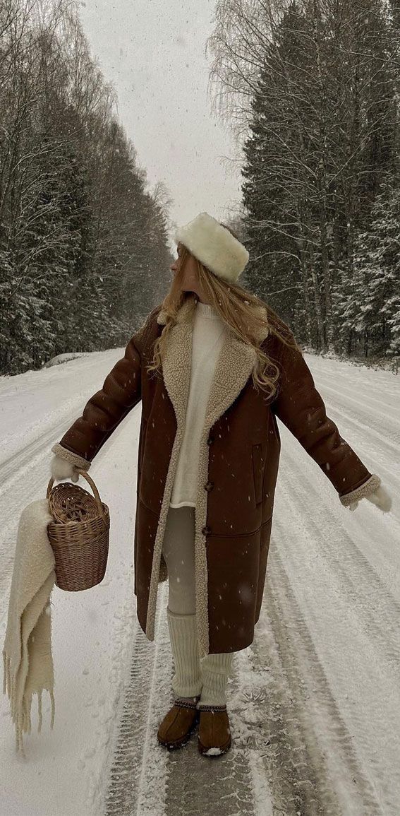 Brown Shearling-Lined Coat for Forest Walks Brown Shearling-Lined Coat for Forest Walks — Cozy Winter Outfits 2027