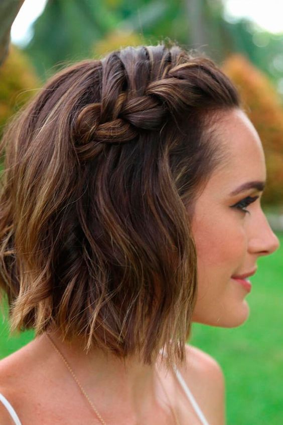 Wavy Bob with Accent Braid — Holiday Party Hairstyles 2026