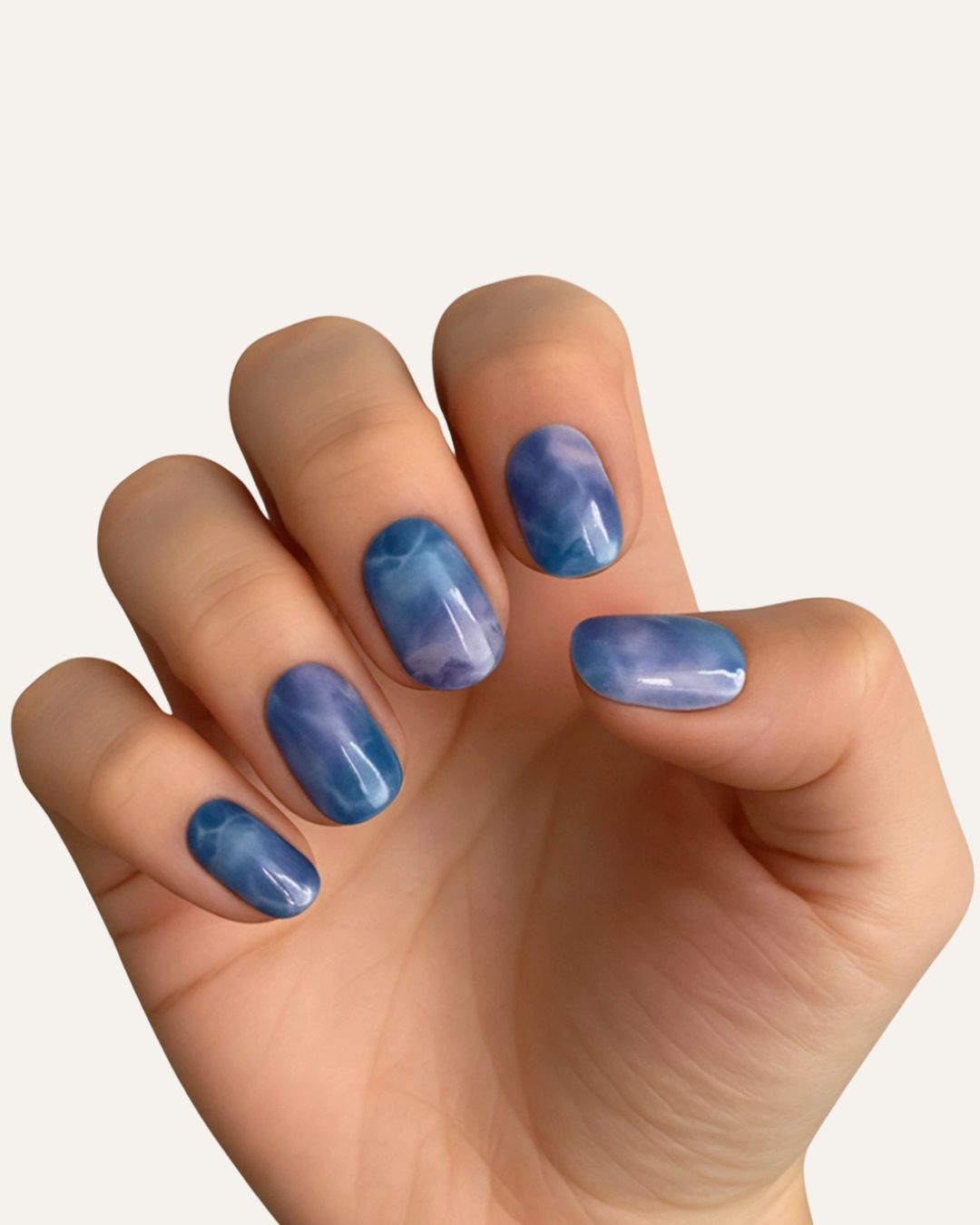 Short Oval Cloudy Blue Marbling — Blue Watercolor Nails 2027