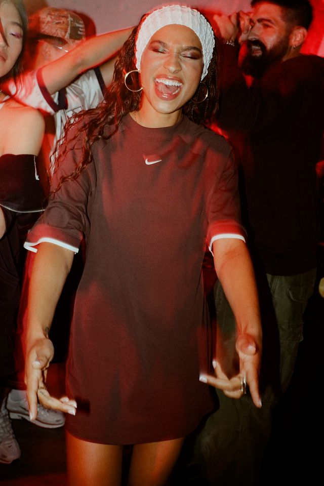 Brown T-Shirt Dress with Headband Brown T-Shirt Dress with Headband — Nike Outfits 2027