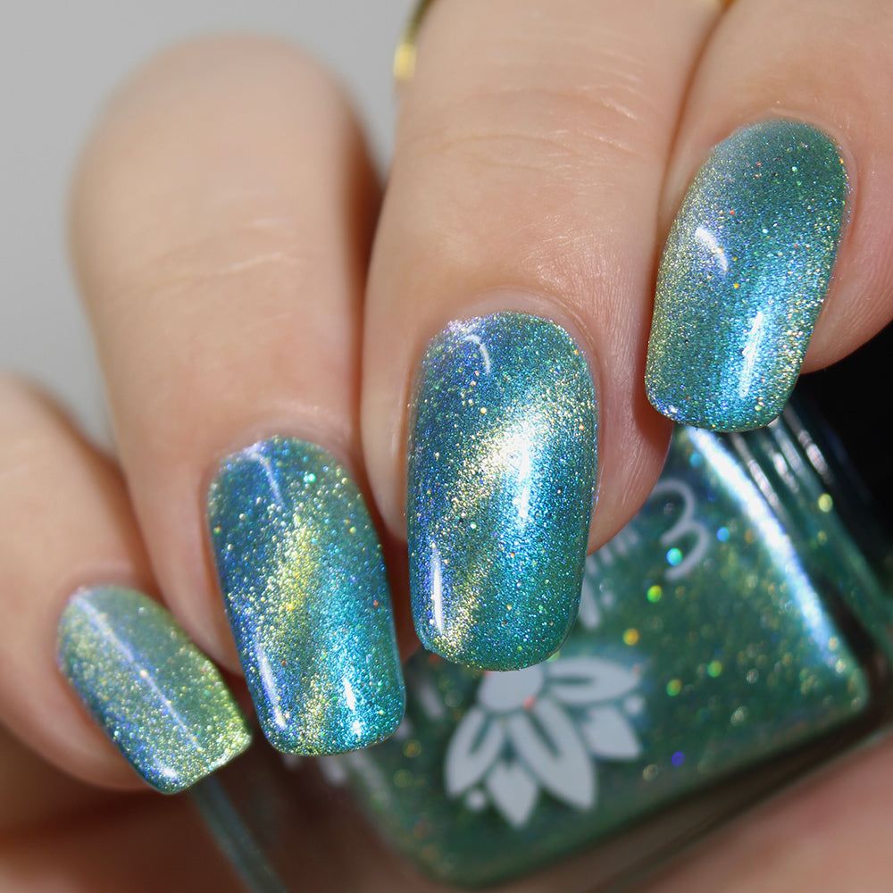 Magnetic Cat-Eye Turquoise Nails — Turquoise Nails 2027