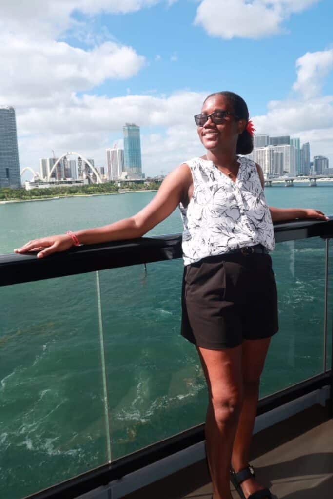 Printed Top and Black Shorts for a Casual Cruise Look — Cruise Outfits 2027