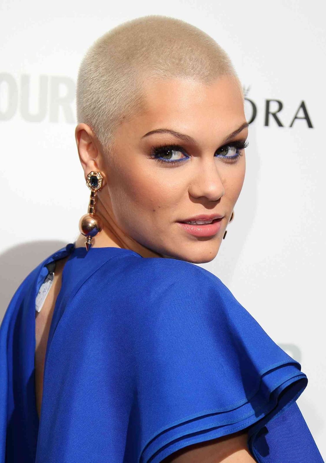 Blonde Visual Idea — Buzz Cut for Women 2027