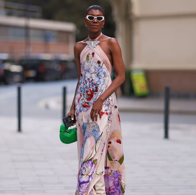 Vibrant Floral Maxi Dress with White Accents Vibrant Floral Maxi Dress with White Accents — California Outfits 2027