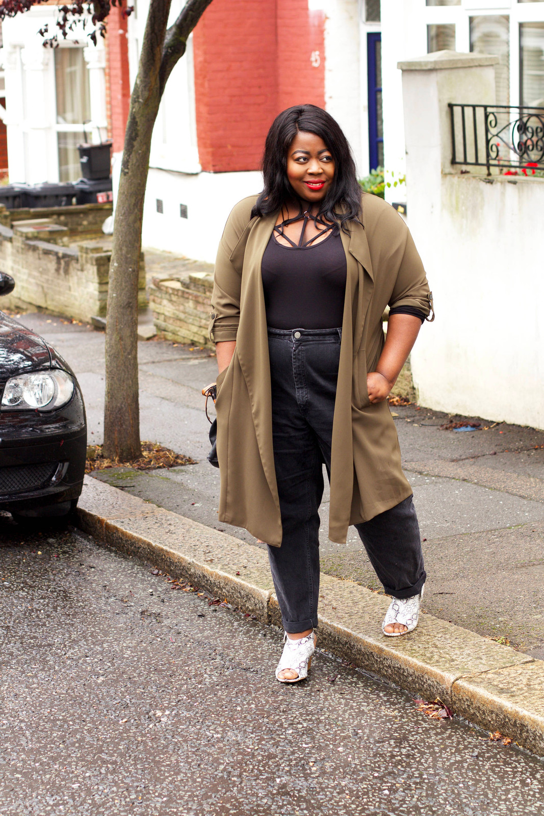Longline Cardigan Over Bodysuit and Jeans Longline Cardigan Over Bodysuit and Jeans — Outfits 2027 for Mom Bod