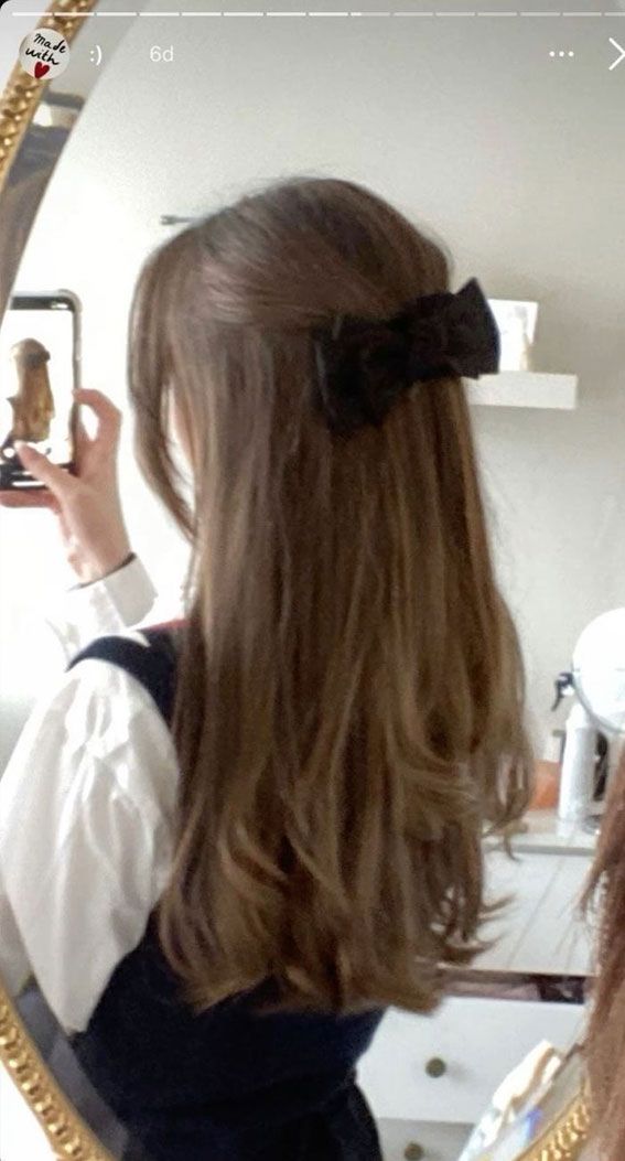 Light Brown Waves With Sheer Blue Bow Light Brown Waves With Sheer Blue Bow — Coquette Hairstyles 2027