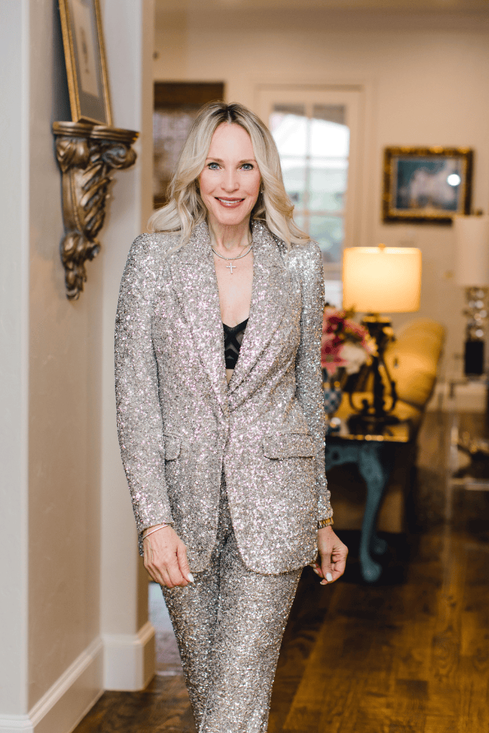 Silver Sequin Suit for a Powerful New Year's Eve Statement Silver Sequin Suit for a Powerful New Year's Eve Statement — Sequin New Years Eve Outfits 2027