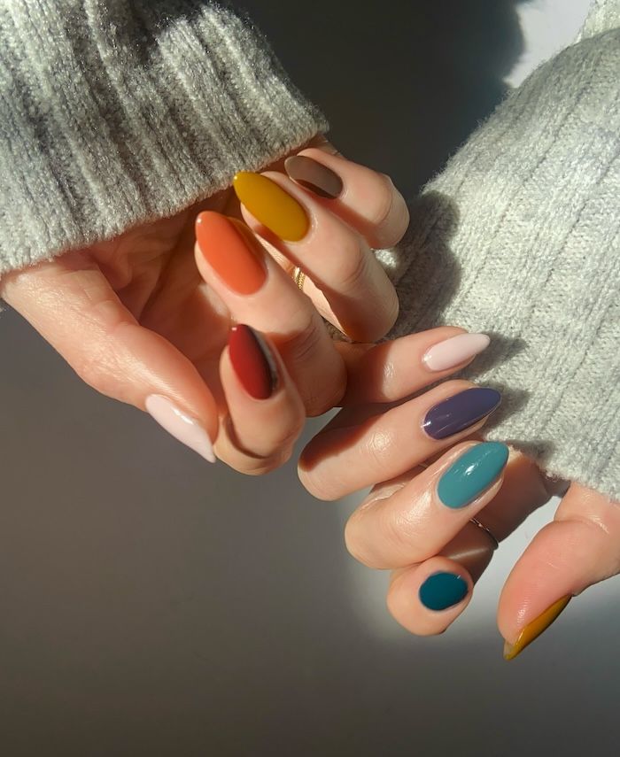 Autumn Sophisticated Visual Idea Autumn Sophisticated Visual Idea — Different Color Each Nail 2027