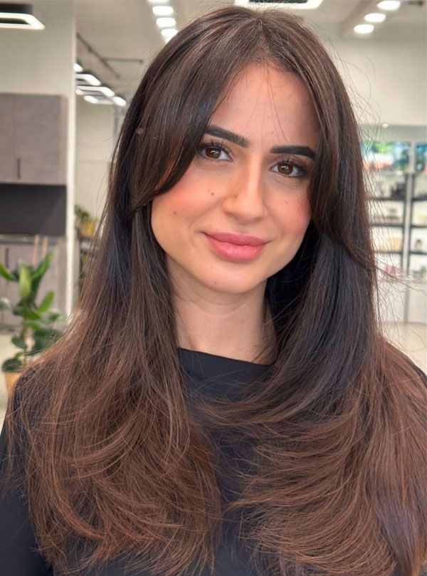 Mid-Back Visual Idea Mid-Back Visual Idea — Hairstyles 2027 for Square Faces