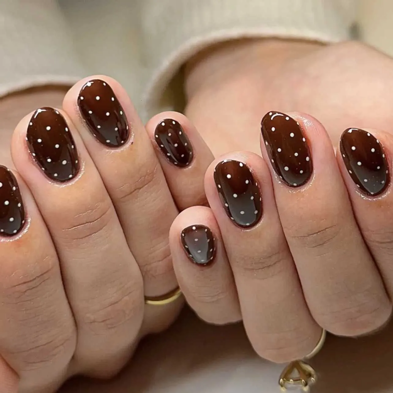 Glossy Visual Idea Glossy Visual Idea — Brown Nails 2027