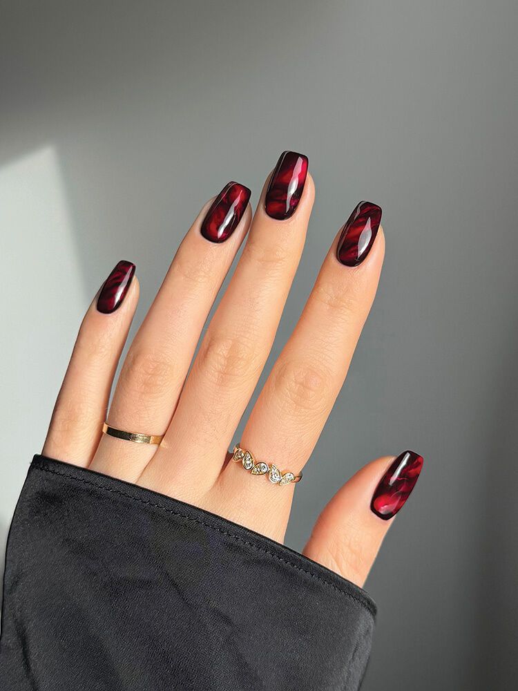Glossy Red and Black Marble Swirl Nails Glossy Red and Black Marble Swirl Nails — Red and Black Nails 2027