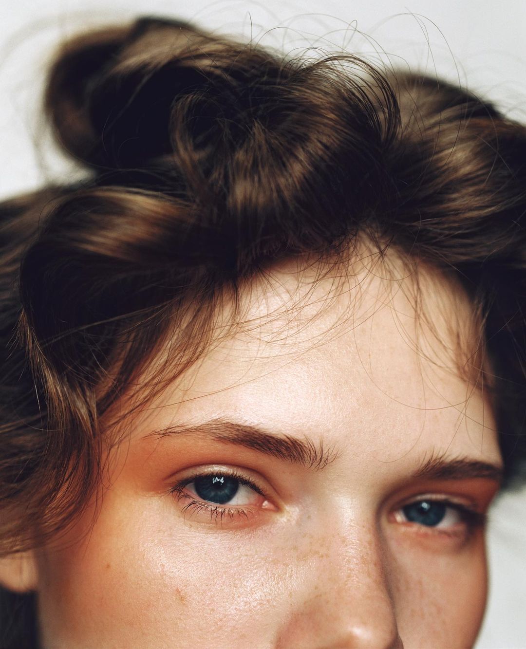 Soft Wavy Crown Updo Bun Soft Wavy Crown Updo Bun — Heatless Hairstyles 2027