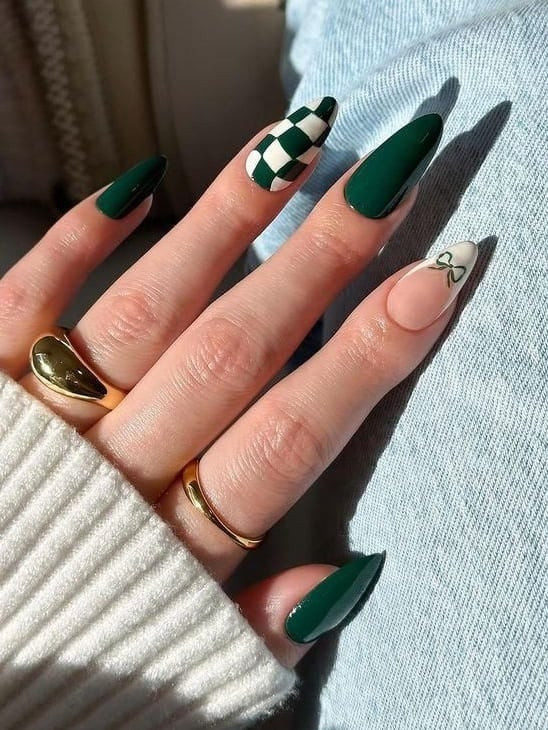 Glossy Visual Idea Glossy Visual Idea — Emerald Nails 2027