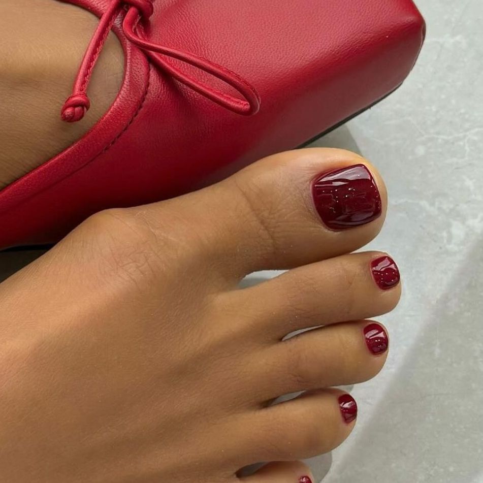 Deep Berry Red Visual Idea — Winter Pedicure Colors 2027