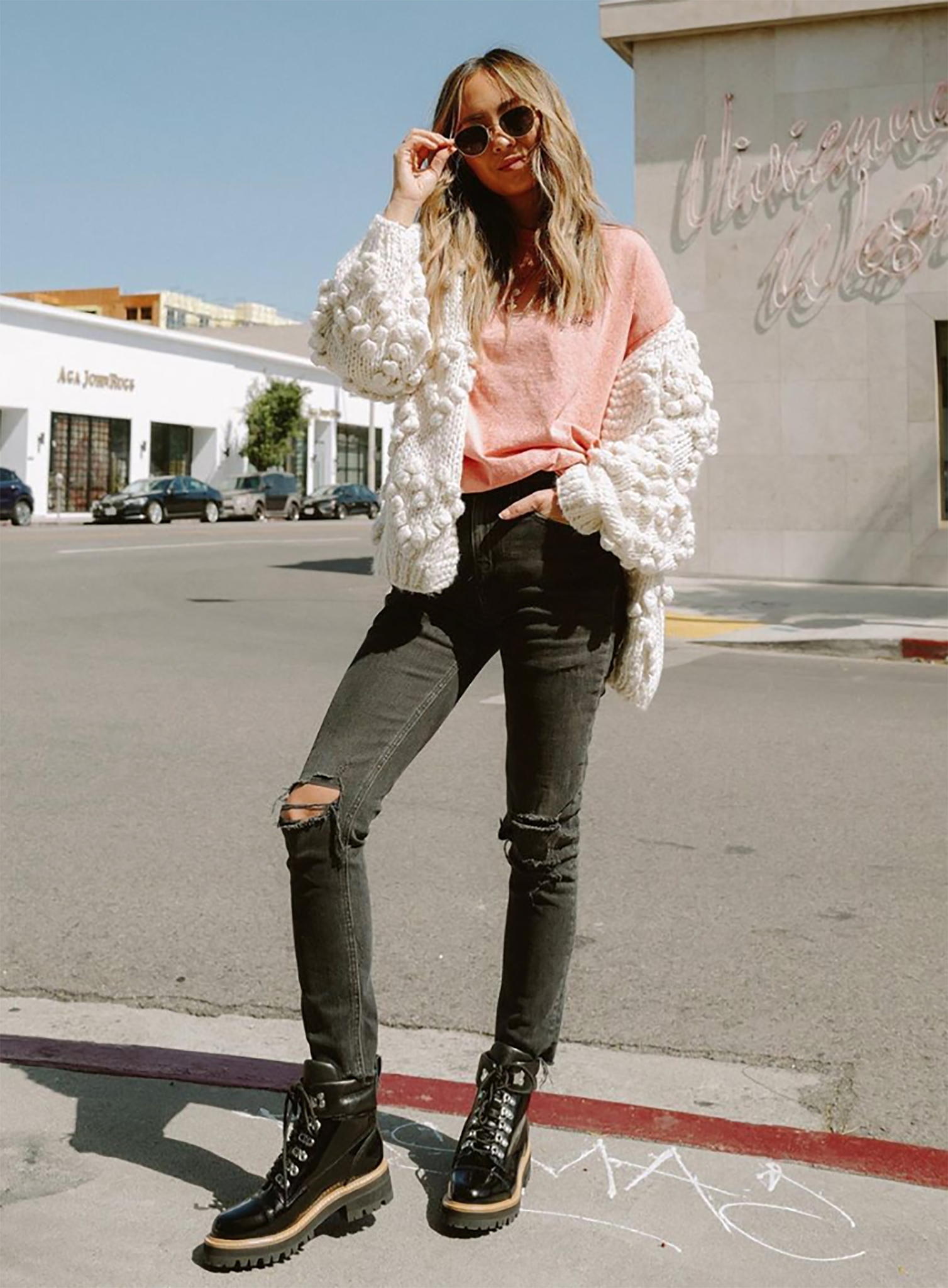 White Chunky Knit Cardigan with Pom-Poms and Slim Jeans White Chunky Knit Cardigan with Pom-Poms and Slim Jeans — Fall Cardigan Outfits 2026