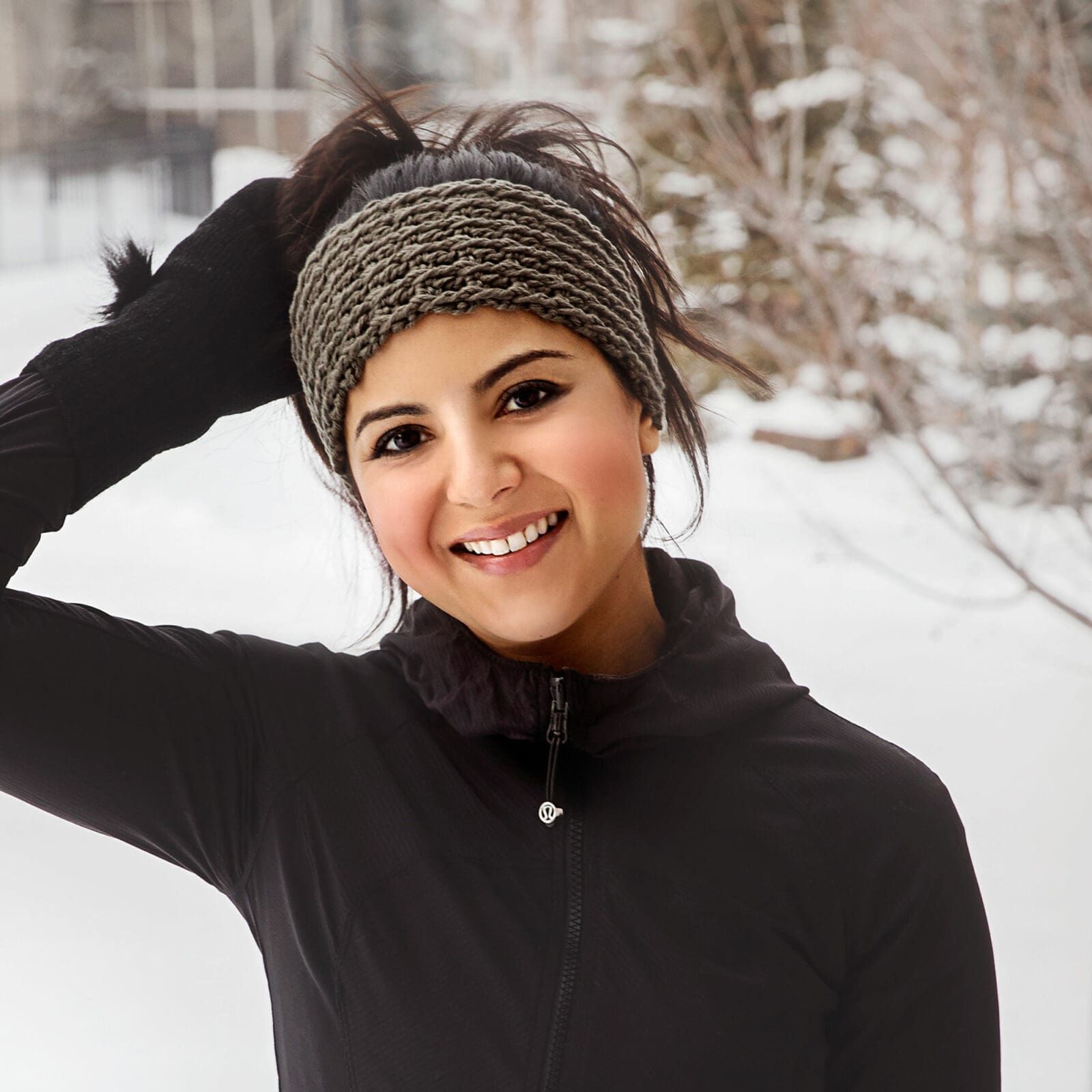 Shoulder Length Ponytail With Knit Headband Shoulder Length Ponytail With Knit Headband — Winter Headband Hairstyles 2027