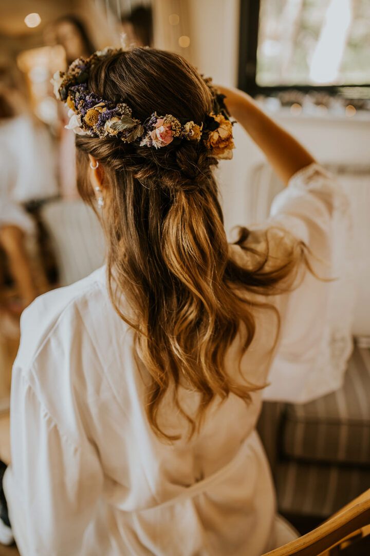 Middle Visual Idea Middle Visual Idea — Down Photoshoot Hairstyles 2027