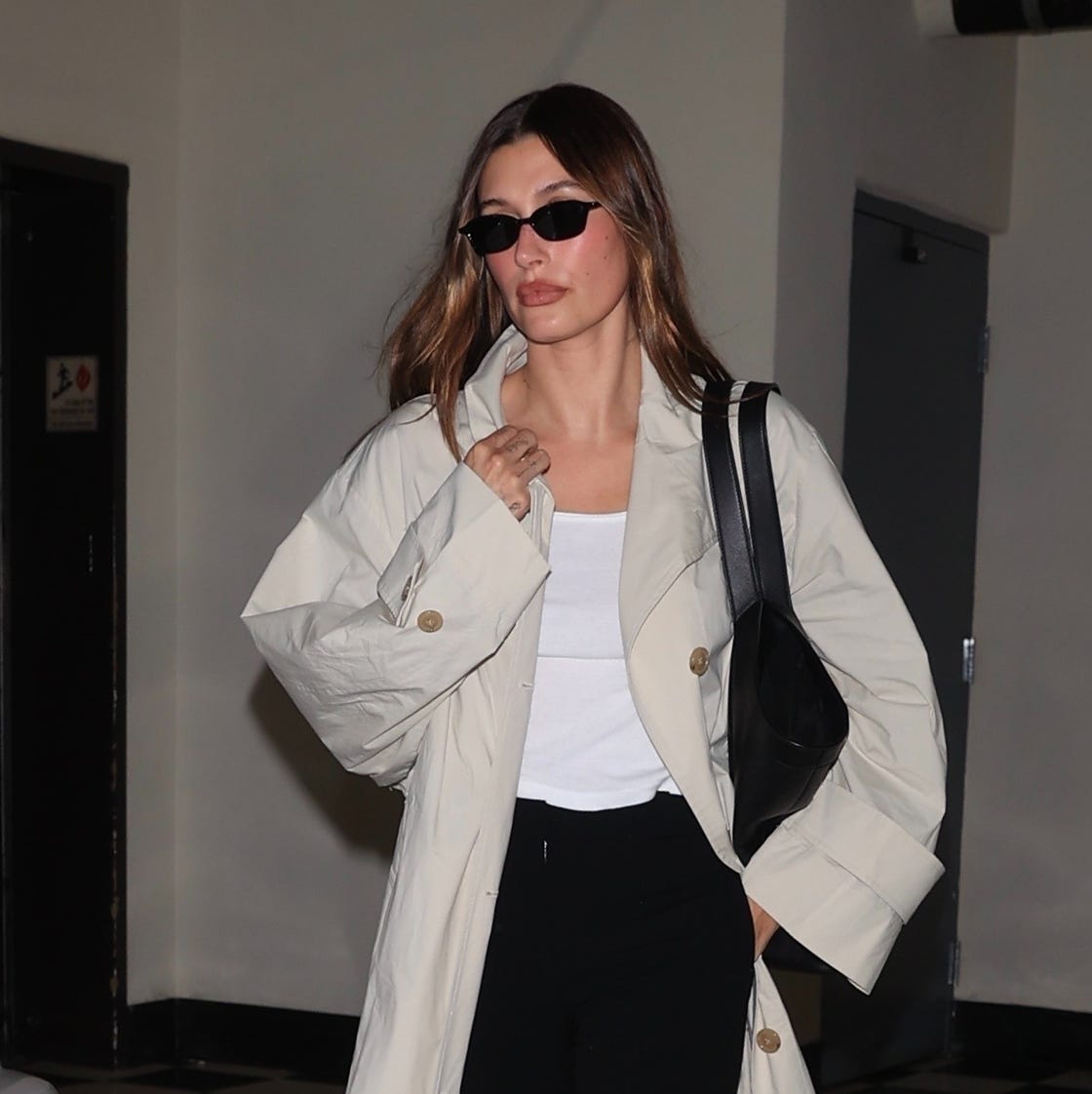 Oversized Beige Trench: Effortless Casual Chic Oversized Beige Trench: Effortless Casual Chic — Trench Coats 2027