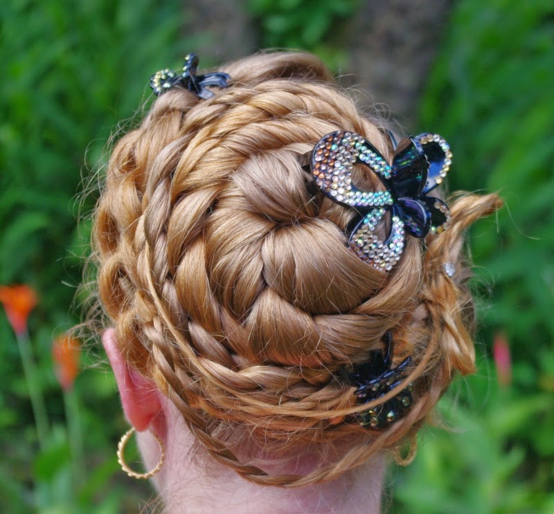 Braided Duck Shape Hairstyle Braided Duck Shape Hairstyle — Easter Hairstyles 2027