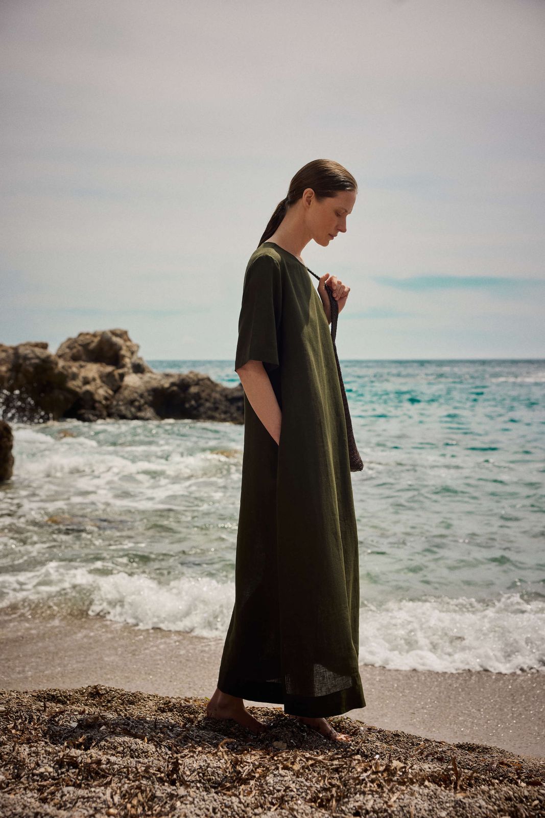 Minimalist Beachside Style in a Moss Green Linen Dress Minimalist Beachside Style in a Moss Green Linen Dress — Moss Green Outfits 2027
