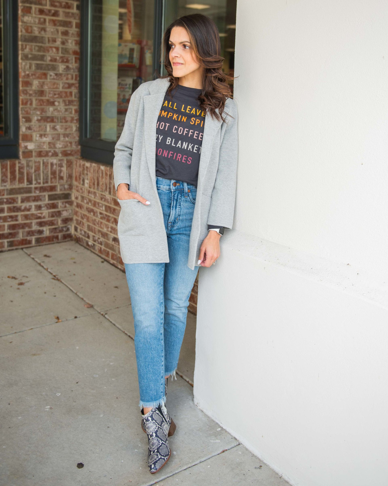 Chic Mom Jeans: Layering for Texture Chic Mom Jeans: Layering for Texture — Mom Jeans Outfits 2027 with Graphic Tee