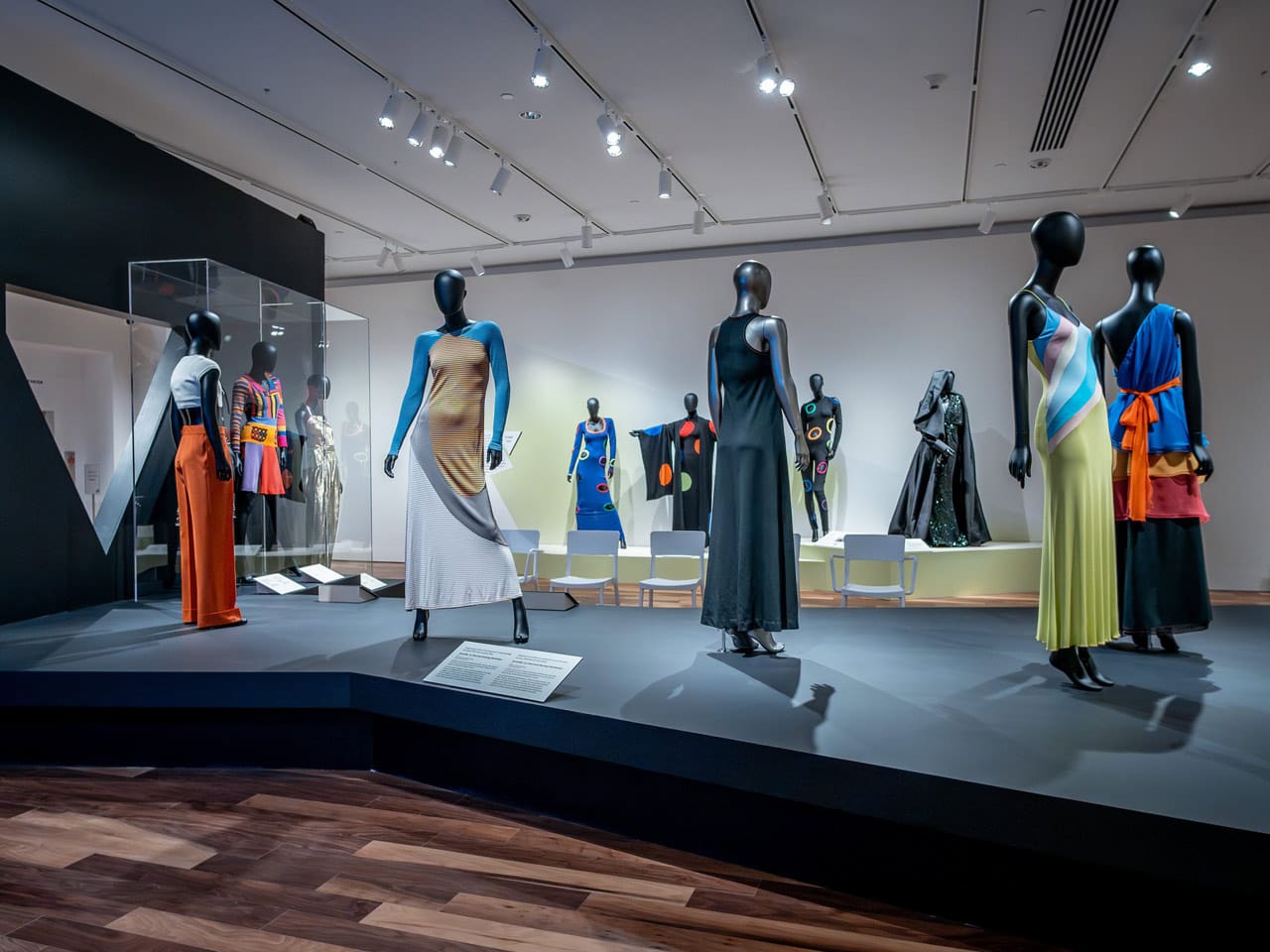 Vibrant Color Blocking in Museum Exhibitions Vibrant Color Blocking in Museum Exhibitions — Museum Outfits 2027