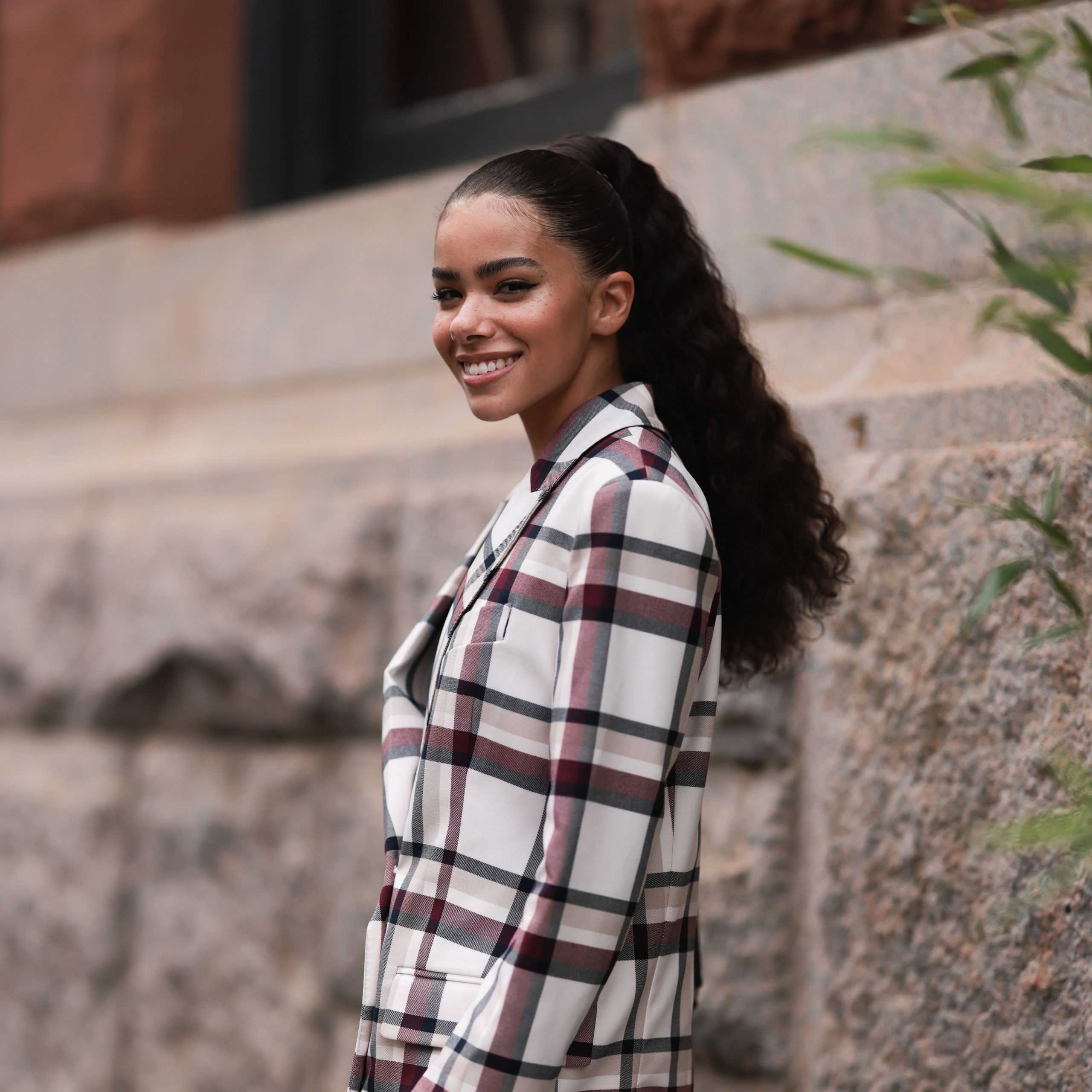Plaid Blazer Outfit Idea Plaid Blazer Outfit Idea — Fall Outfit Trends 2026