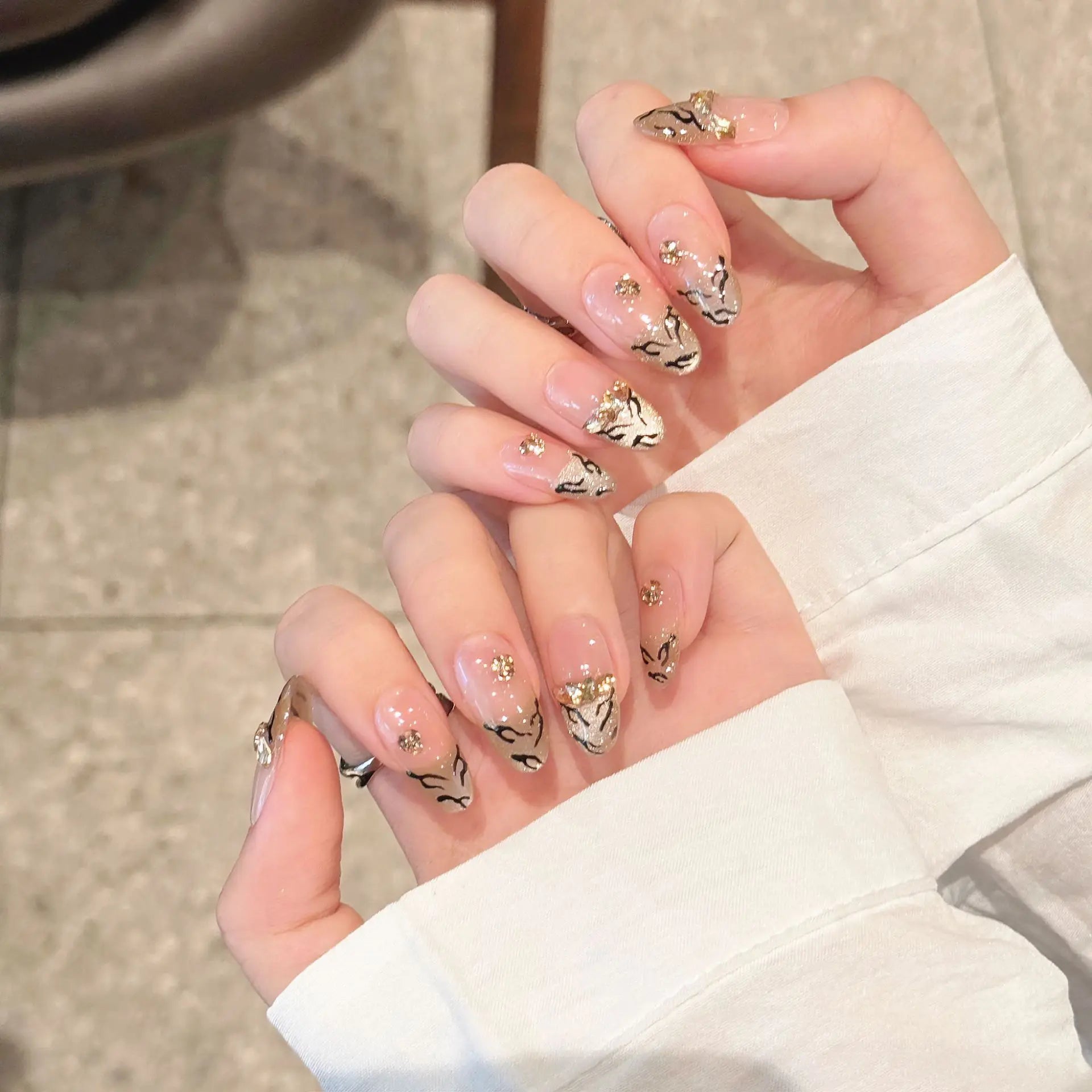 Animal Print Gold Foil Oval Nails Animal Print Gold Foil Oval Nails — Long Nails 2027