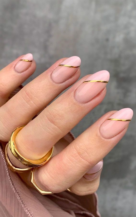 Short Square Sheer Nude Black Lines Short Square Sheer Nude Black Lines — Line Art Nails 2027