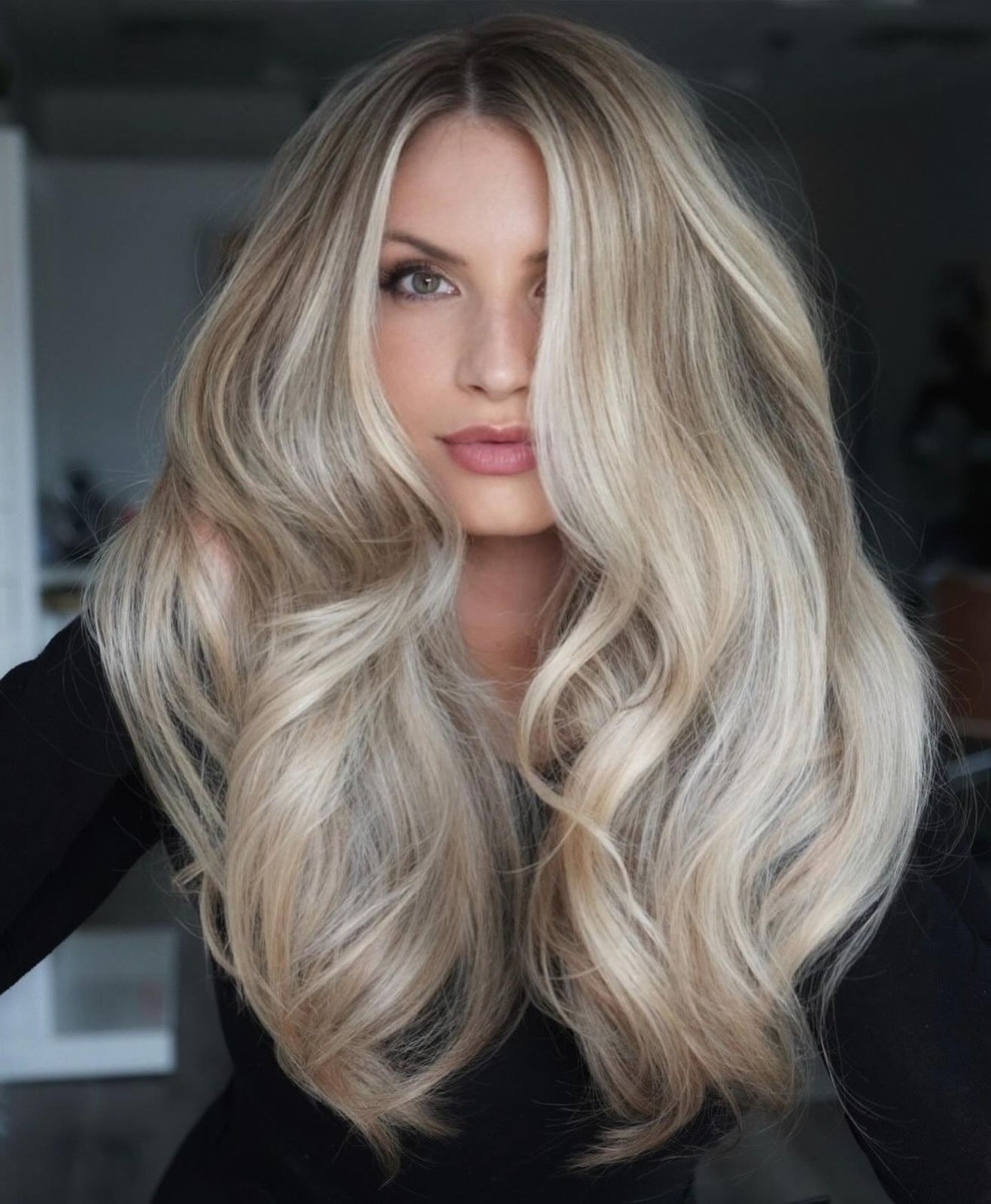 Collarbone Visual Idea Collarbone Visual Idea — Old Money Hair Color 2027