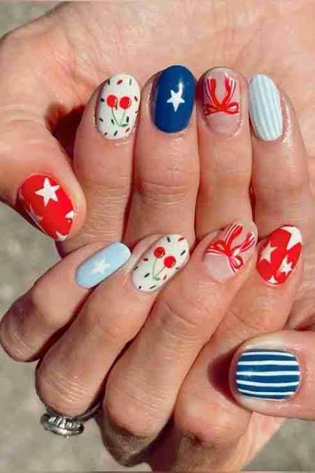 Short Oval Abstract Patriotic Art Short Oval Abstract Patriotic Art — Memorial Day Nails 2027