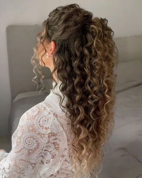 Very Thick Mid-Back Black Curls Very Thick Mid-Back Black Curls — Curly Haircuts 2027
