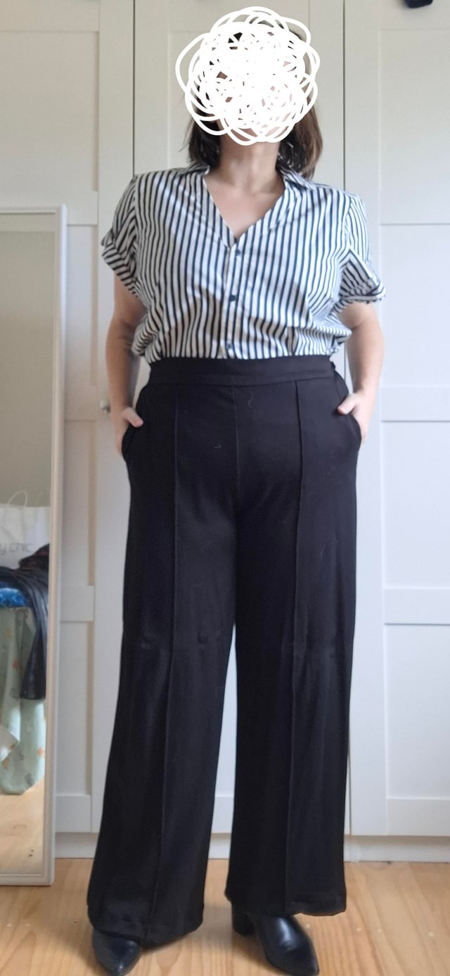 Minimalist Black and White Stripes with Wide-Leg Pants Minimalist Black and White Stripes with Wide-Leg Pants — Winter Outfits 2027 for Work