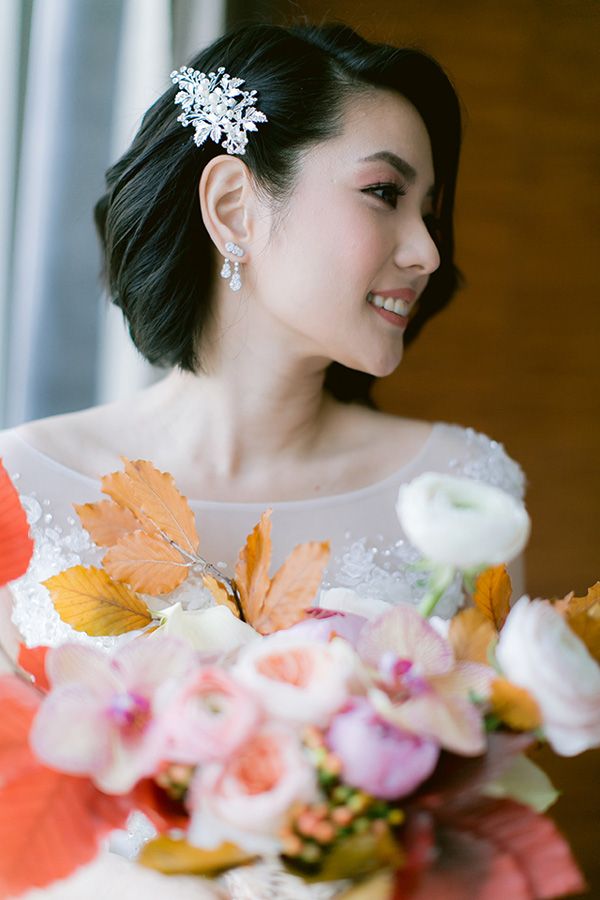 Short Wavy Bob With Sparkling Clip — Filipino Wedding Hairstyles 2027