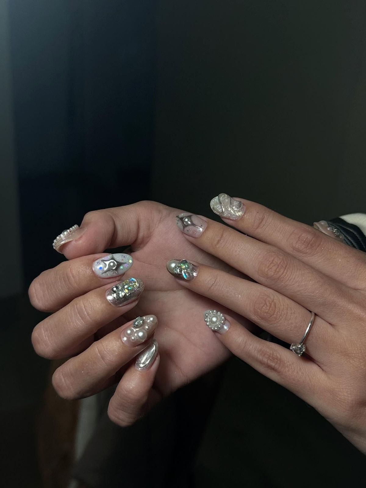 Glossy With Glitter And Metallic Accents Visual Idea Glossy With Glitter And Metallic Accents Visual Idea — Silver New Years Nails 2027