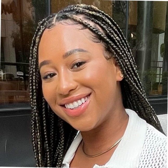 Visual Idea — A Woman With Dark Skin And Long Visual Idea — A Woman With Dark Skin And Long — Sorority Hairstyles 2027