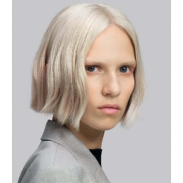 Chin Bob With Icy Pearl Blonde Chin Bob With Icy Pearl Blonde — Icy Blonde 2027