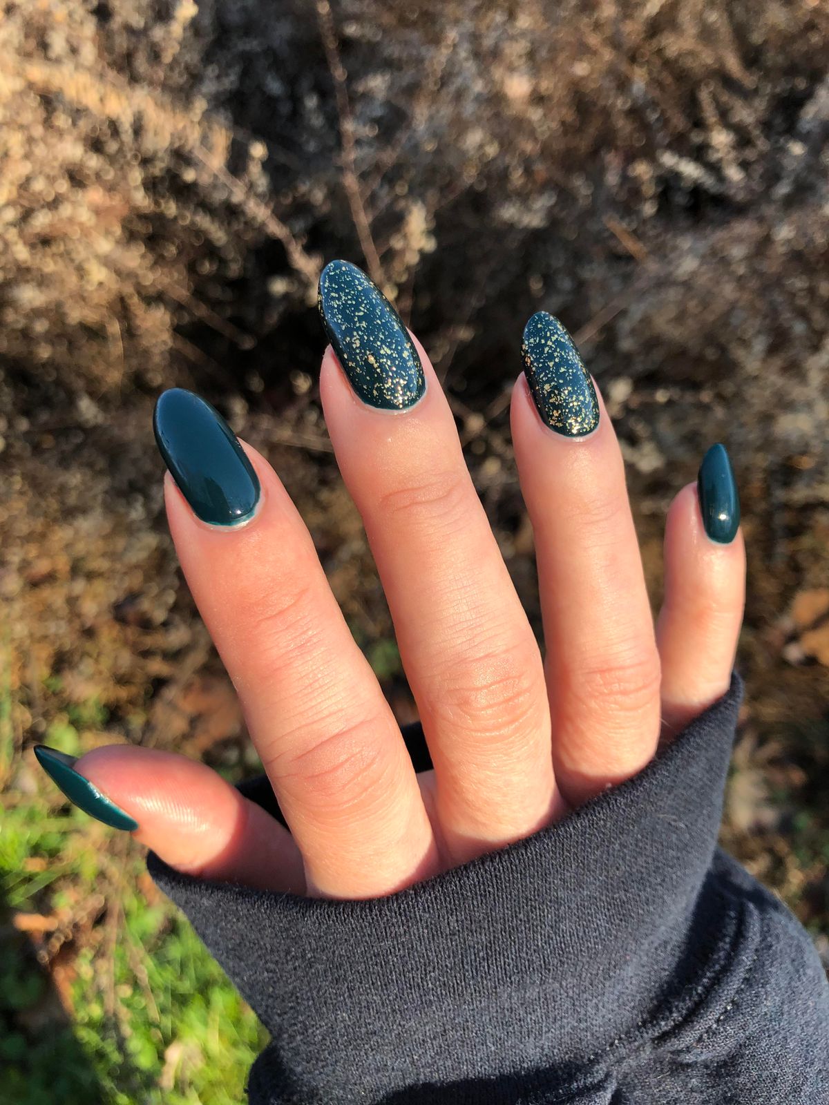 Glossy With Scattered Gold Glitter Visual Idea — Teal Nails 2027