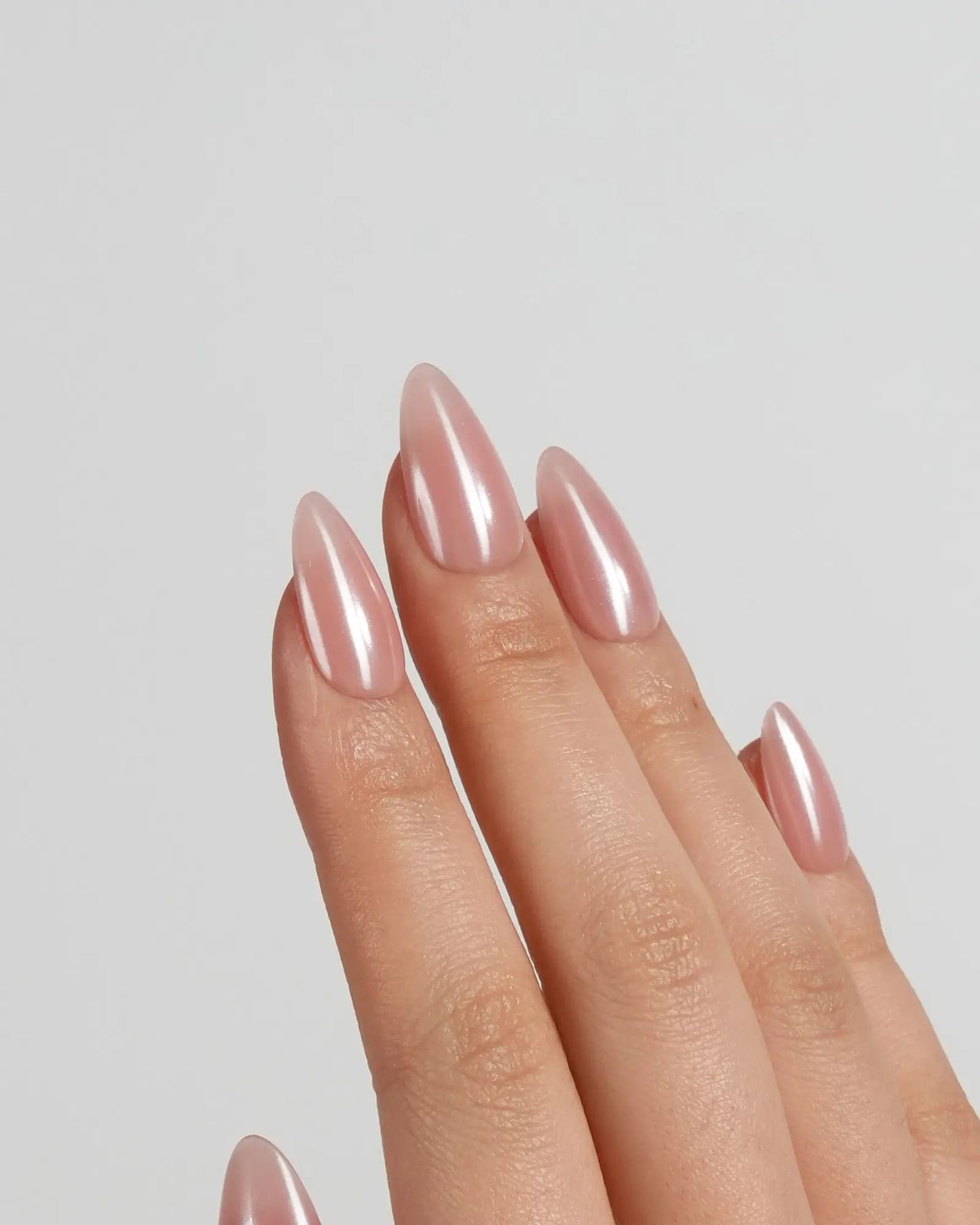 Chrome Pearlescent Visual Idea Chrome Pearlescent Visual Idea — Peach Chrome Nails 2027