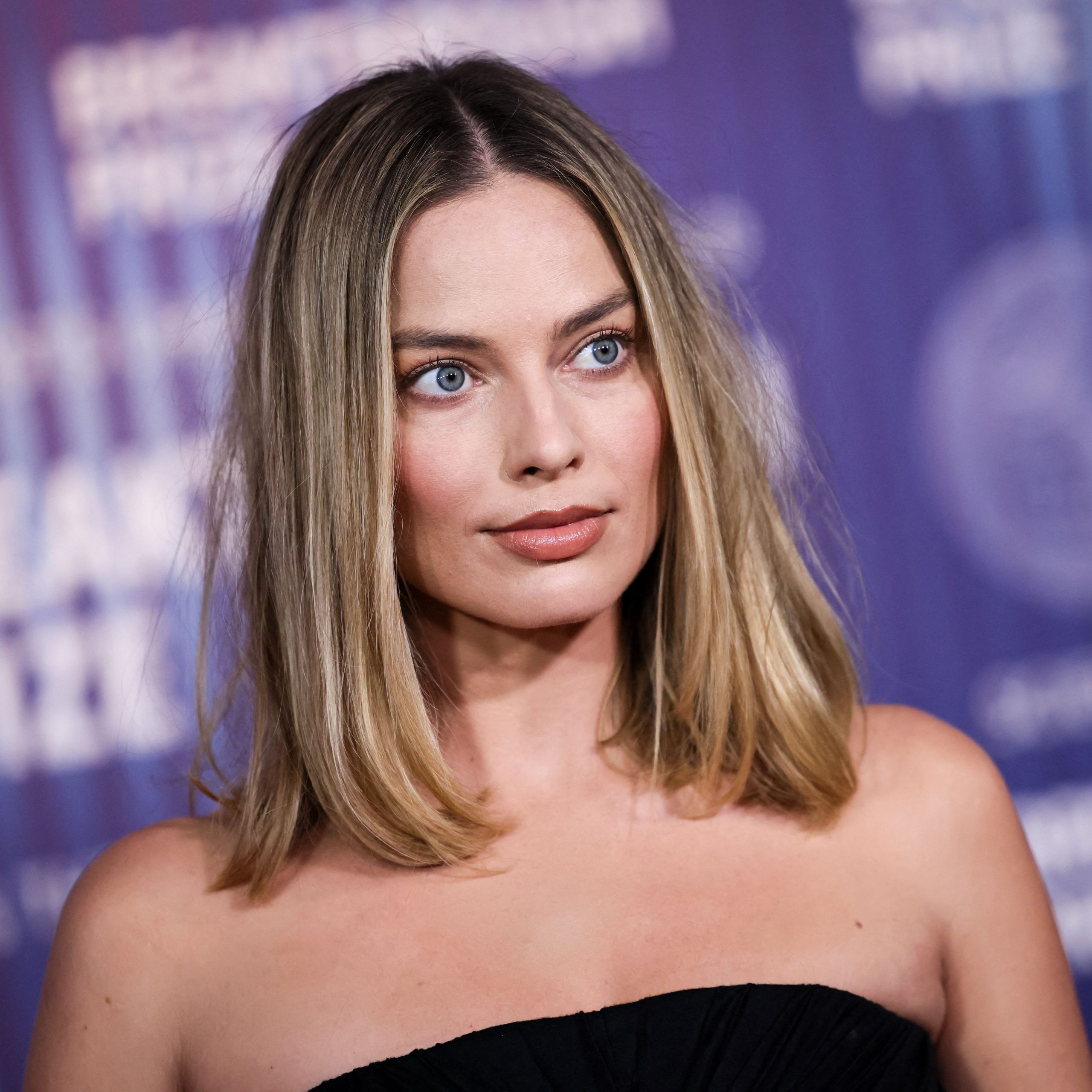 Ash Blonde Lob With Soft Waves Ash Blonde Lob With Soft Waves — Hairstyles 2027 for College