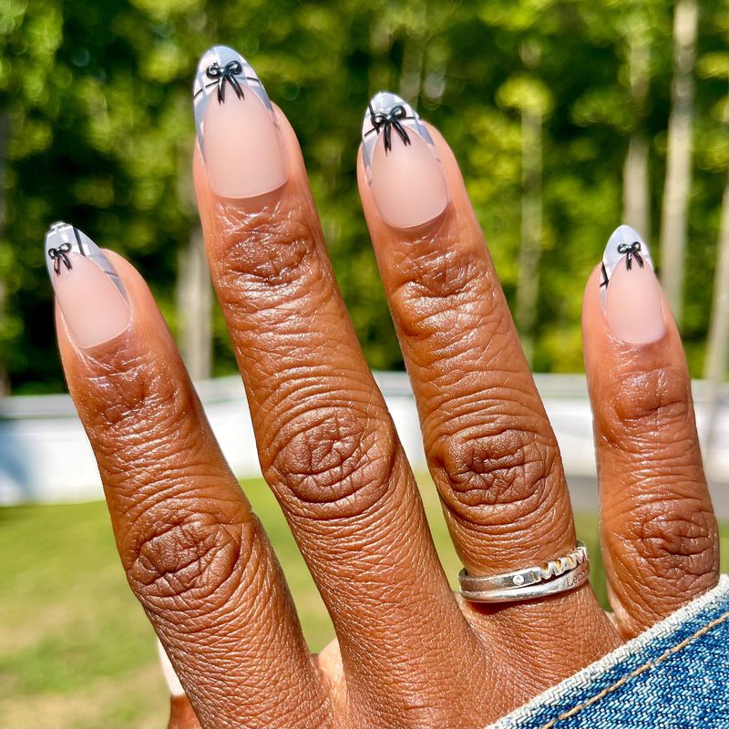 Almond Grey Plaid Tips With Black Bows Almond Grey Plaid Tips With Black Bows — Bow French Tip Nails 2027