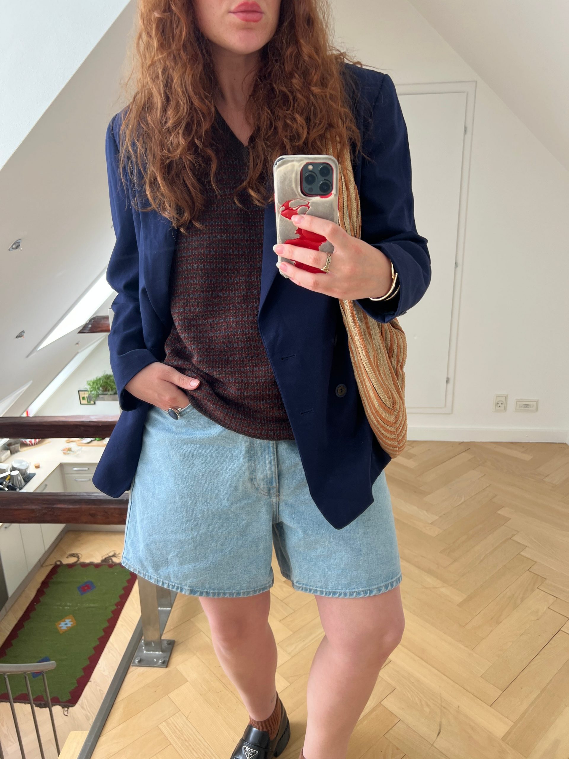 Light Wash Denim Shorts with a Patterned Top and Blazer Light Wash Denim Shorts with a Patterned Top and Blazer — Jean Shorts Outfits 2027