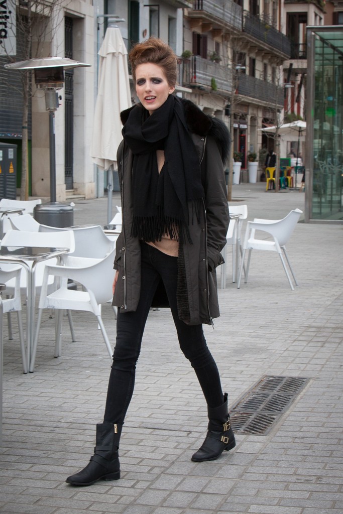 Fur-Trimmed Hooded Parka for Casual City Exploration — Barcelona Outfits 2027