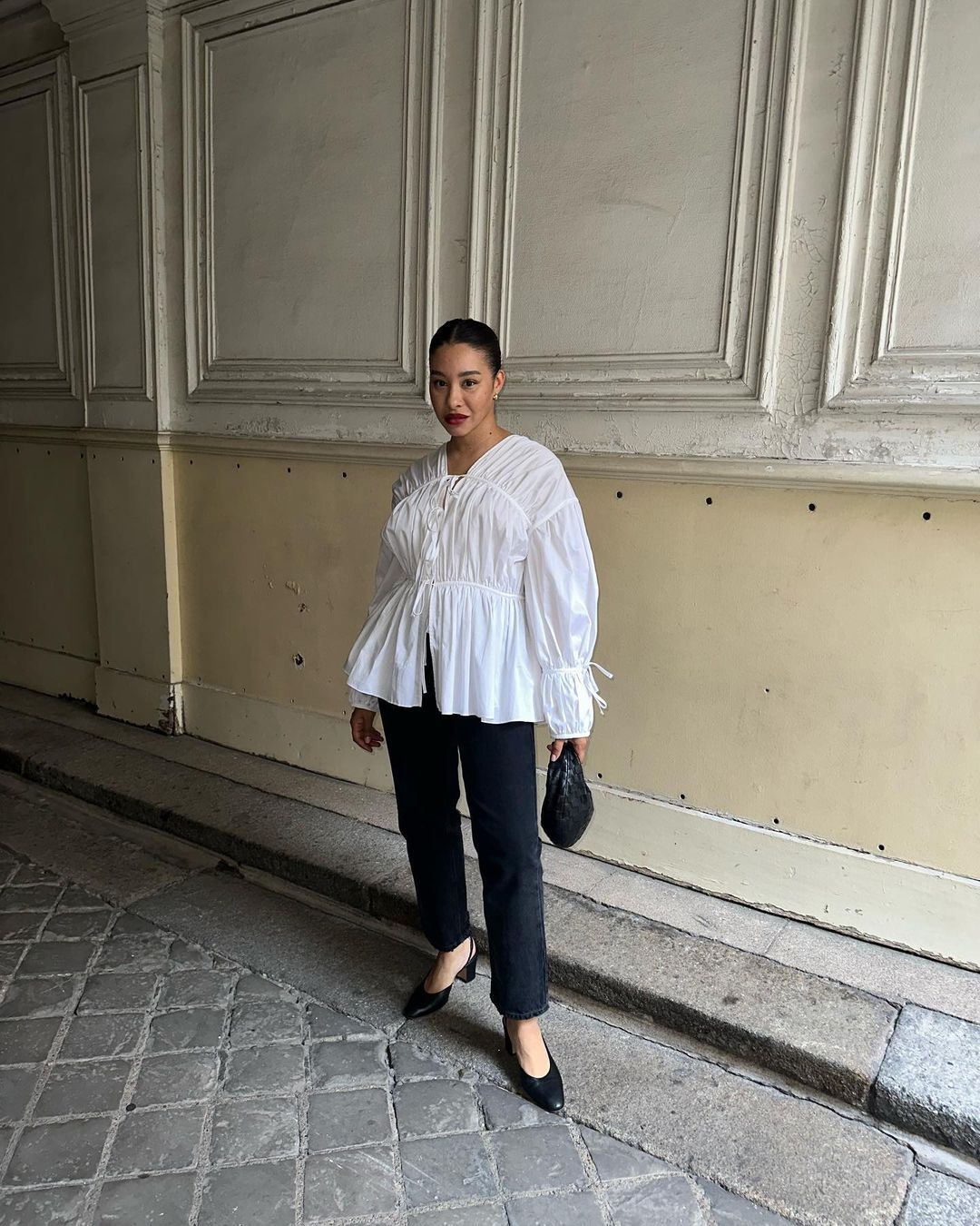 Black Pointed-Toe Heels Outfit Idea Black Pointed-Toe Heels Outfit Idea — Date Night Blouse Outfits 2027