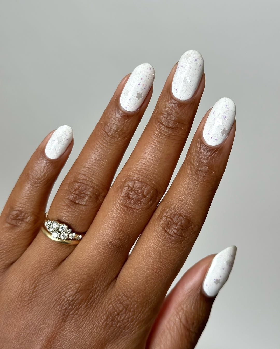 Opaque White Scattered Floral Stamping Opaque White Scattered Floral Stamping — White Stamping Nails 2027
